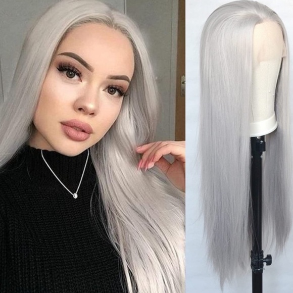 22” Gray Straight Lace Front Wig *NEW*